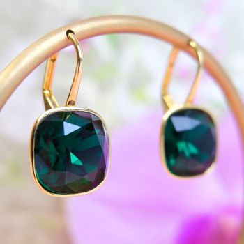 Goldene Ohrringe 925 Silber Markenkristall Dunkelgrün Emerald kurze Ohrhänger gold Klappverschluss NOBEL SCHMUCK