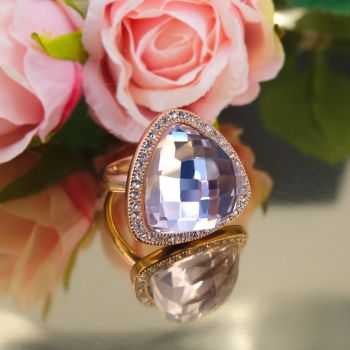 Ring Rosegold mit Markenkristallen großer Kristall viele verschiedene Größen NOBEL SCHMUCK